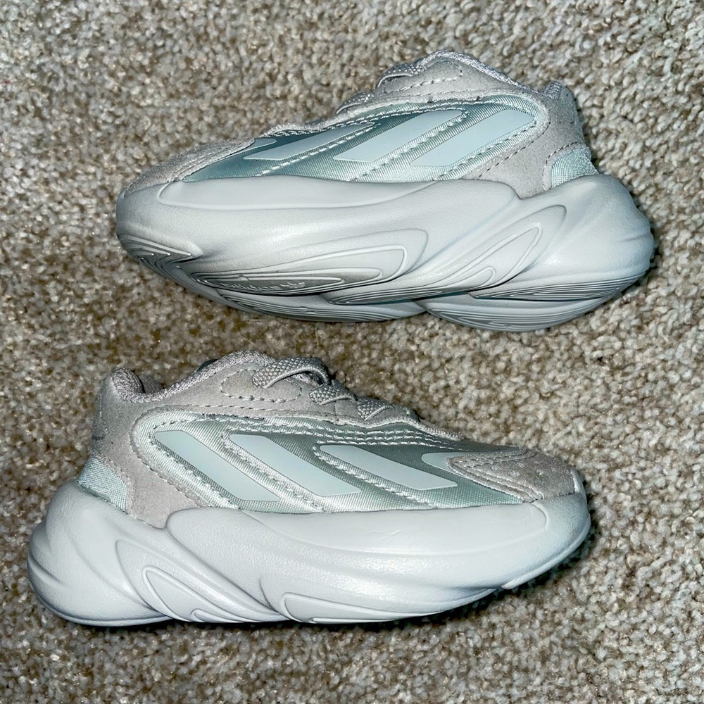 Adidas Originals Ozelia “Gray” Infant Shoe Size 5